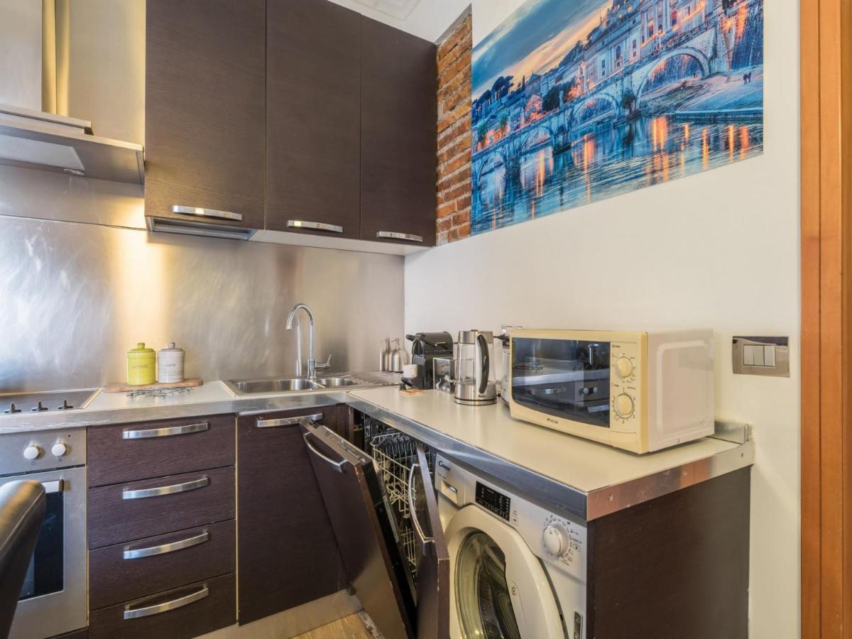 The Best Rent - Elegant Three-Bedroom Apartment A Few Steps From Fontana Di Trevi Exterior photo
